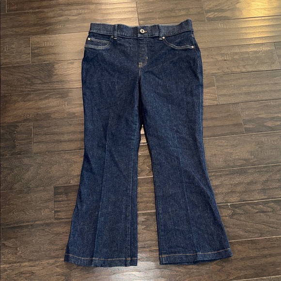 SPANX Denim - Like new condition Spanx Classic Blue Women's Jeans Petite size medium